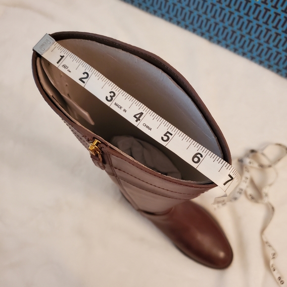 ⭐️SALE⭐️ NEW WITH TAG! TORY BURCH Everly Riding Boots Calf Leather Dark Almond - Picture 8 of 13